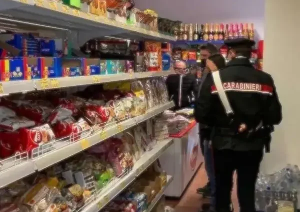 Terni: controlli straordinari dell’Arma su esercizi commerciali in viale Brin