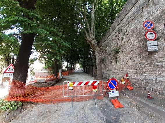 Disagi per Viale Zeffirino Faina ancora chiuso, ma prossimo alla riapertura Disagi per Viale Zeffirino Faina ancora chiuso, ma prossimo alla riapertura