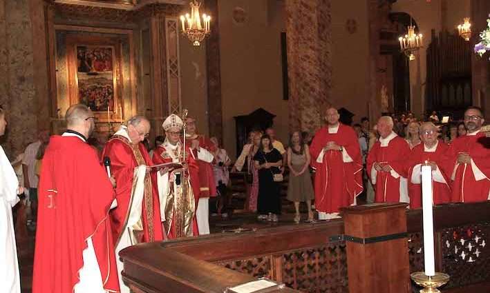 Monsignor Fausto Sciurpa, priore dei canonici, festeggia il 60.mo dall’ordinazione sacerdotale