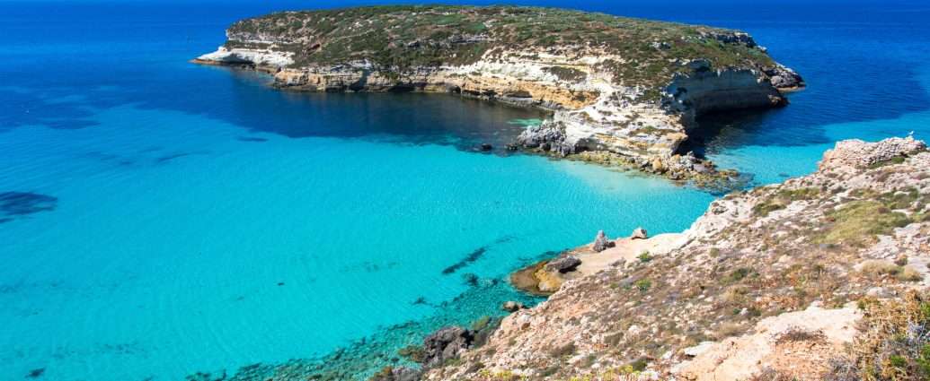 Con Hello Fly, ripartono i voli da Perugia per Lampedusa e Pantelleria