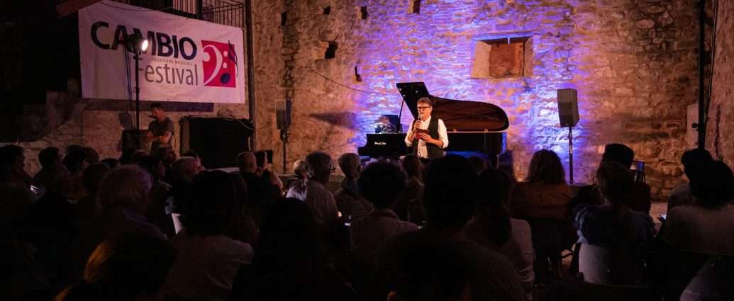 Cambio Festival: grande pubblico al Castello di San Gregorio per  il concerto di Stefano Ruiz de Ballesteros