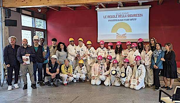 “Build your safety”: premiati gli studenti delle scuole medie umbre “Build your safety”: premiati gli studenti delle scuole medie umbre