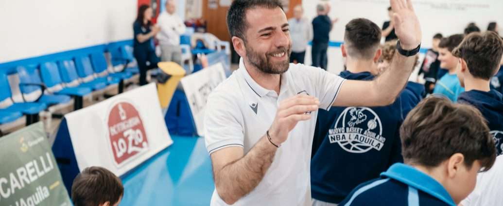 Perugia Basket, si riparte dal cambio di panchina e il rinnovamento nello staff dirigenziale Perugia Basket, si riparte dal cambio di panchina e il rinnovamento nello staff dirigenziale