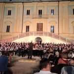 I Carmina Burana: l’autunno del Medio Evo alla villa del Boccaglione, milleduecento presenze I Carmina Burana: l’autunno del Medio Evo alla villa del Boccaglione, milleduecento presenze