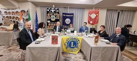 Visita del Governatore Graziella Puddu al Lions Club Perugia Host: un evento di rafforzamento e confronto lionistico Visita del Governatore Graziella Puddu al Lions Club Perugia Host: un evento di rafforzamento e confronto lionistico