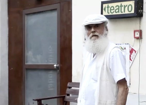 Cerimonia di addio a Mario Mirabassi, pilastro del teatro di figura e memoria culturale di Perugia [video]
