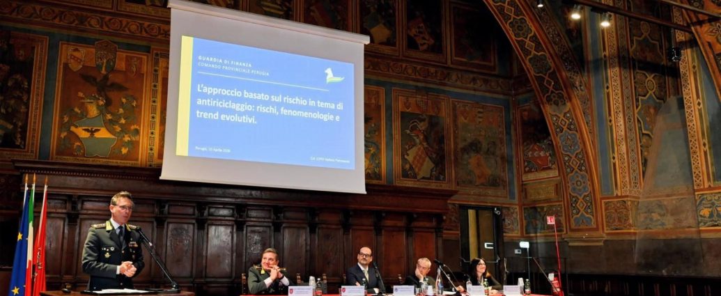 Coi notai ai Notari. Contrastare forme di riciclaggio dei proventi di attività criminose